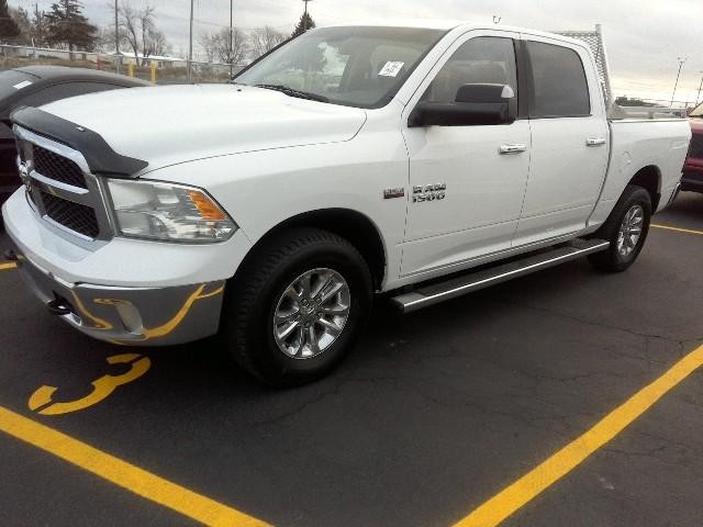 BUY RAM 1500 2014 4WD CREW CAB 140.5